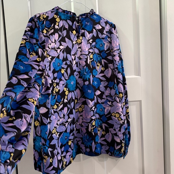 Floral Long Sleeve Blouse EUC - Picture 5 of 5